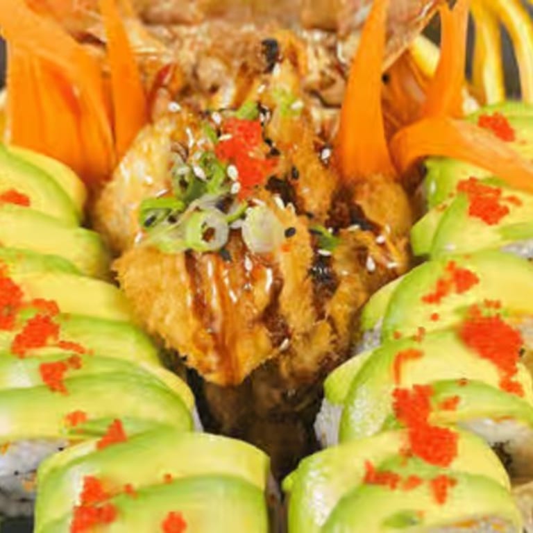 Delicious Avocado Roll: A Sushi Favorite